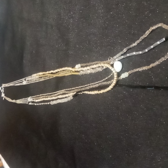 Loft layered gold ,black,silver seed beads with small natural stone pendant - Picture 7 of 9